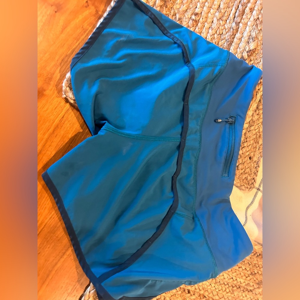 Lululemon speed up shorts